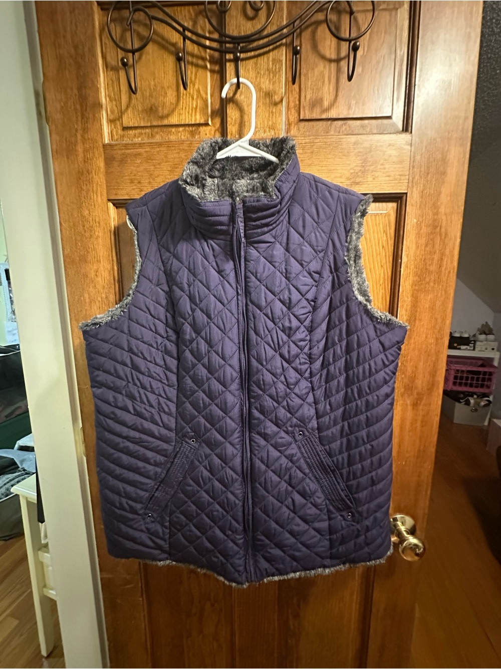 Quilted Faux-Fur reversible Women's Vest - purple